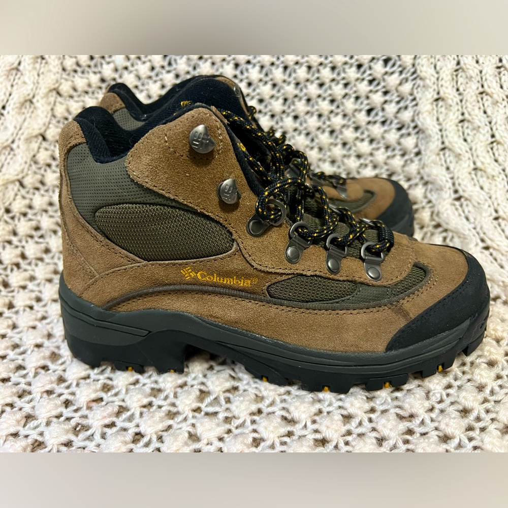 Women’s Columbia Hiking Ankle Boot